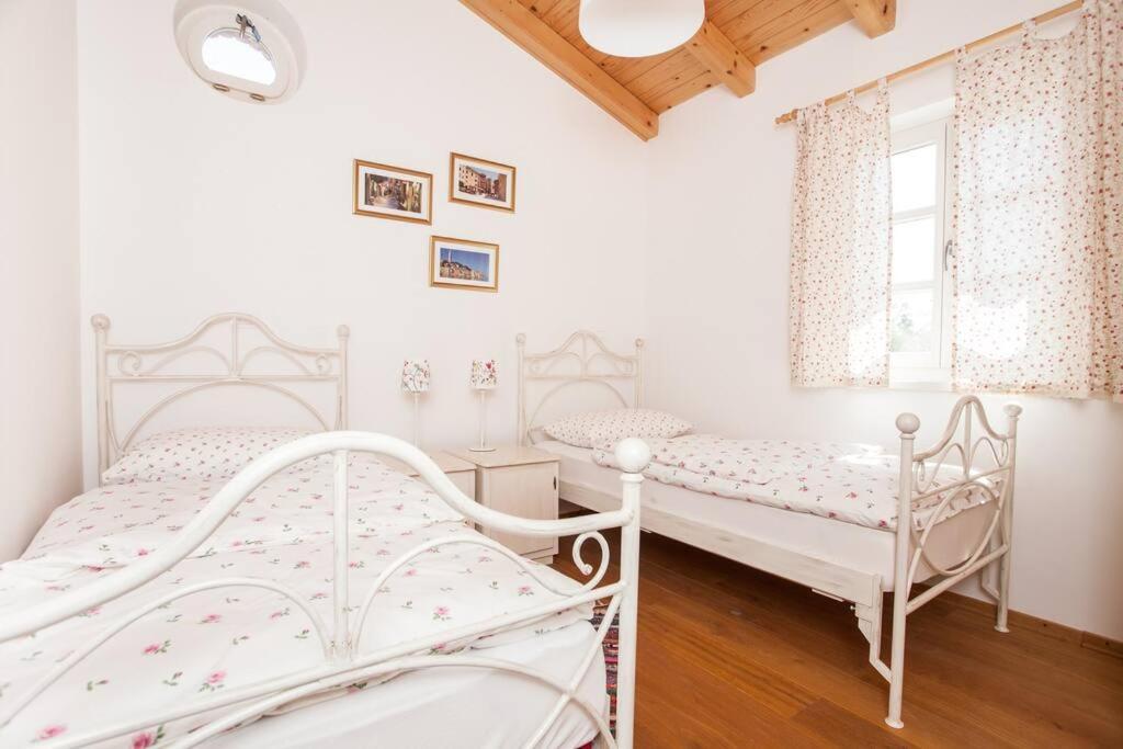 פורץ Villa Petra מראה חיצוני תמונה