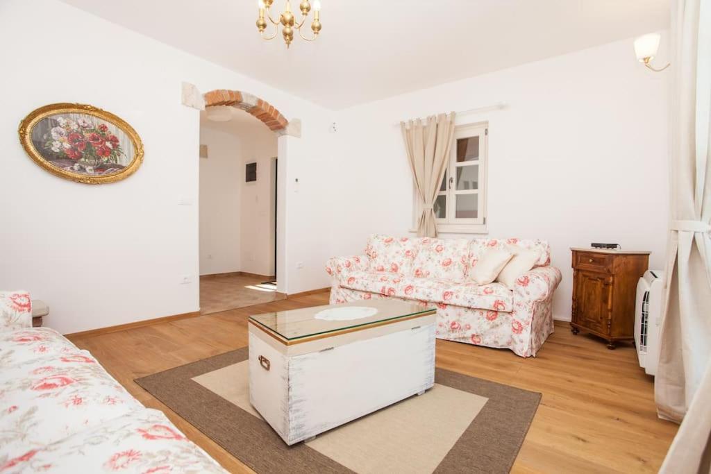 פורץ Villa Petra מראה חיצוני תמונה